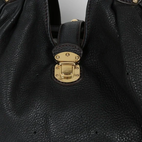 ✨LIKE NEW✨ black leather Louis Vuitton mahina XL - Picture 3 of 14